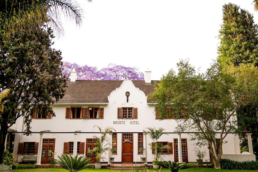 Bronte Hotel Harare Extérieur photo