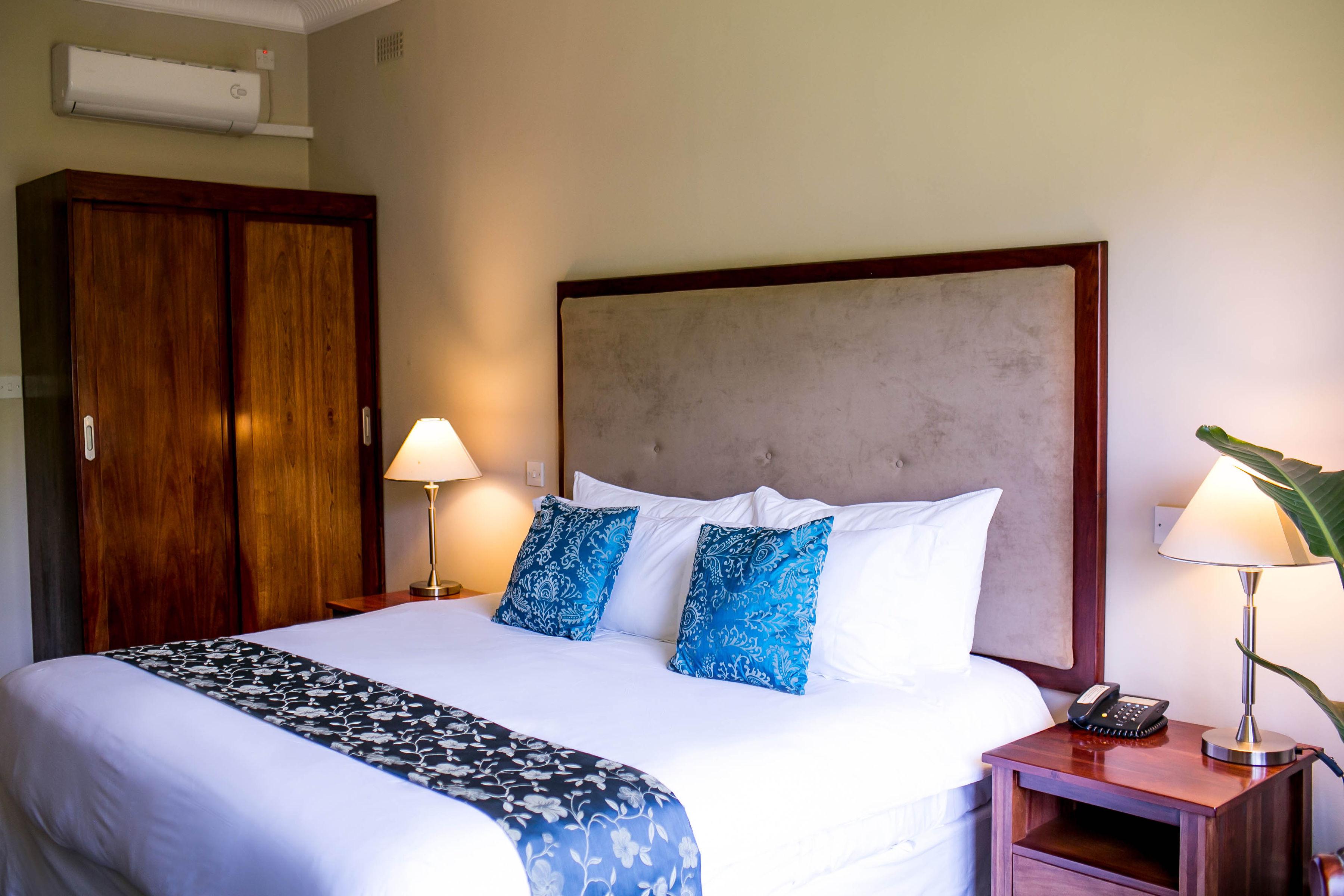 Bronte Hotel Harare Extérieur photo