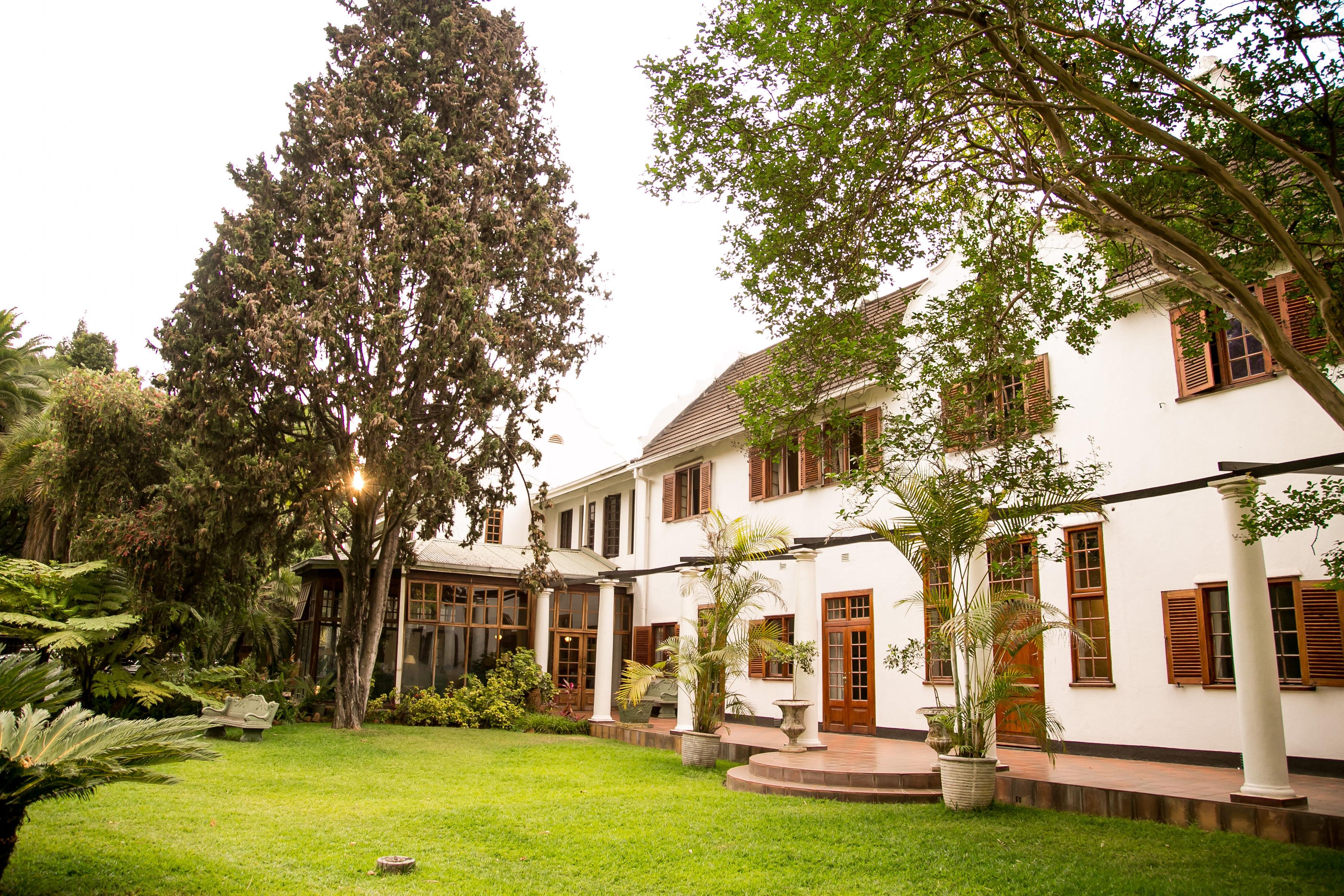 Bronte Hotel Harare Extérieur photo