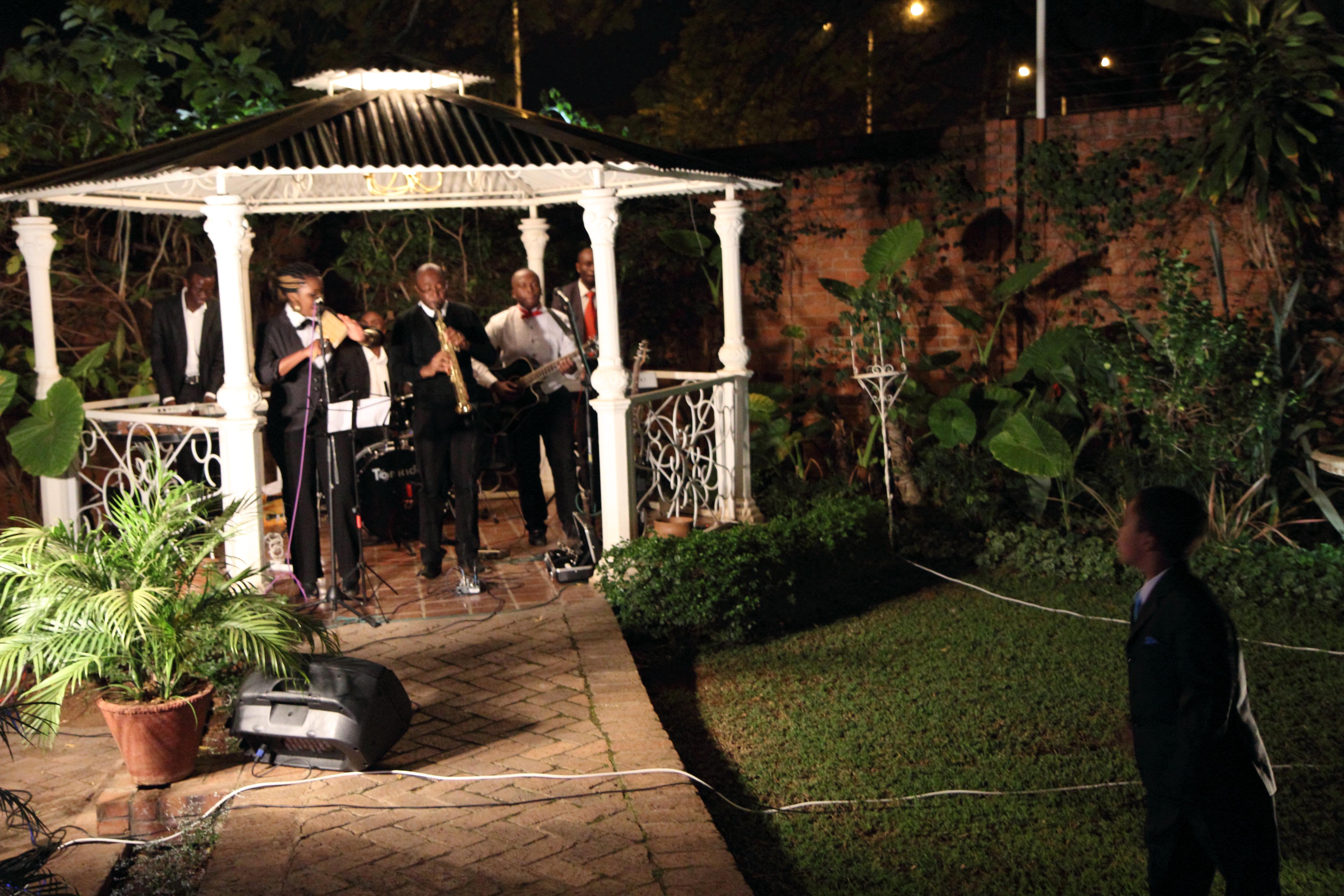Bronte Hotel Harare Extérieur photo