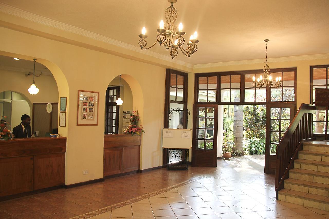 Bronte Hotel Harare Extérieur photo