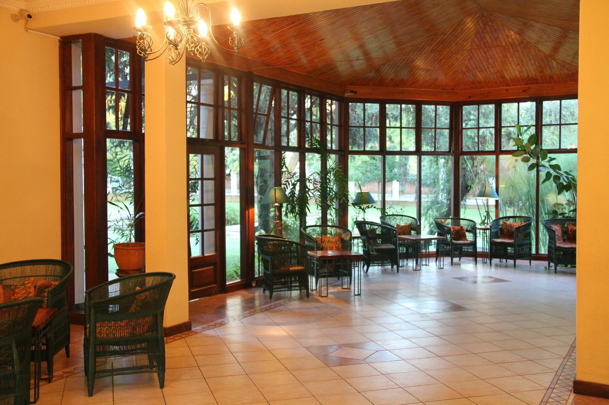 Bronte Hotel Harare Extérieur photo